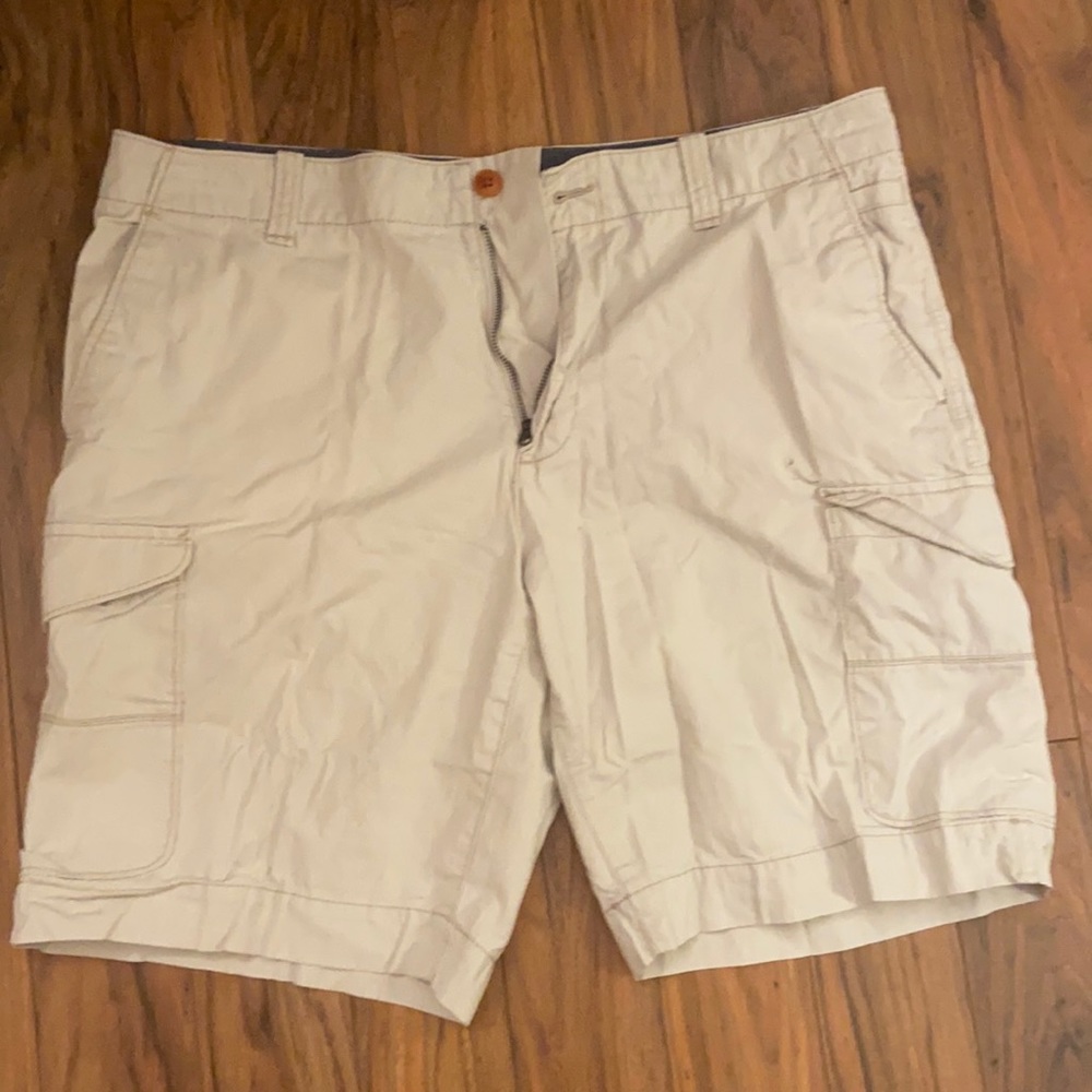 Tommy Hilfiger Size 35 Men’s Cargo Shorts